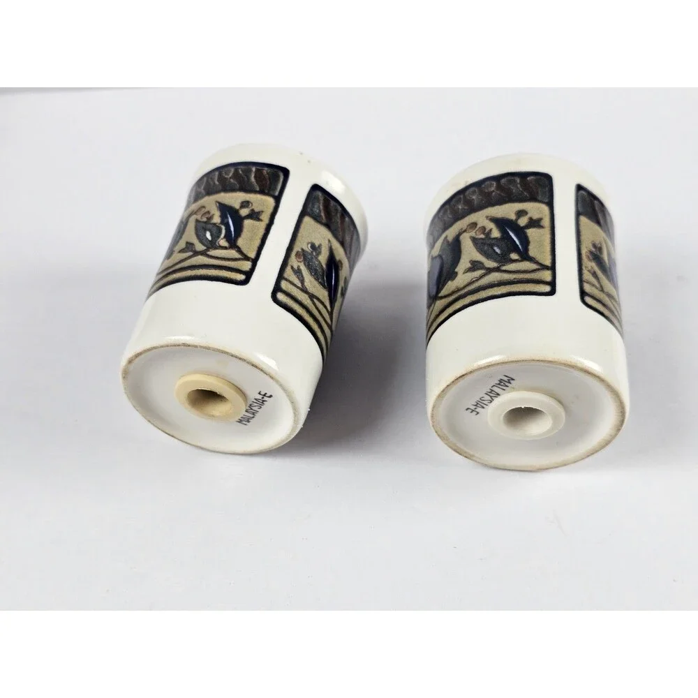 Mikasa Arabella Salt and Pepper Shaker Set
